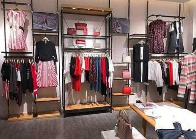 8个宝妈创业金点子 服装零售，带娃赚钱两不误