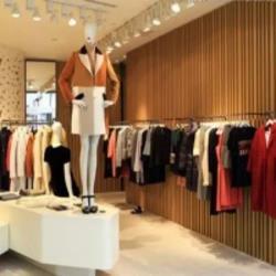 衣联网店加自媒体 服装零售的新风口与爱微帮运营策略